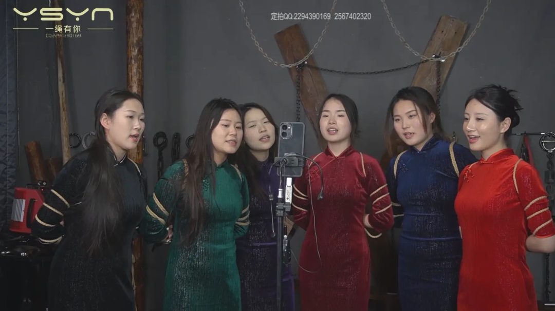 大场面【上才艺的六美女】六位漂亮旗袍女孩展示自己的才艺跳舞唱歌五花大绑起来继续展示-10