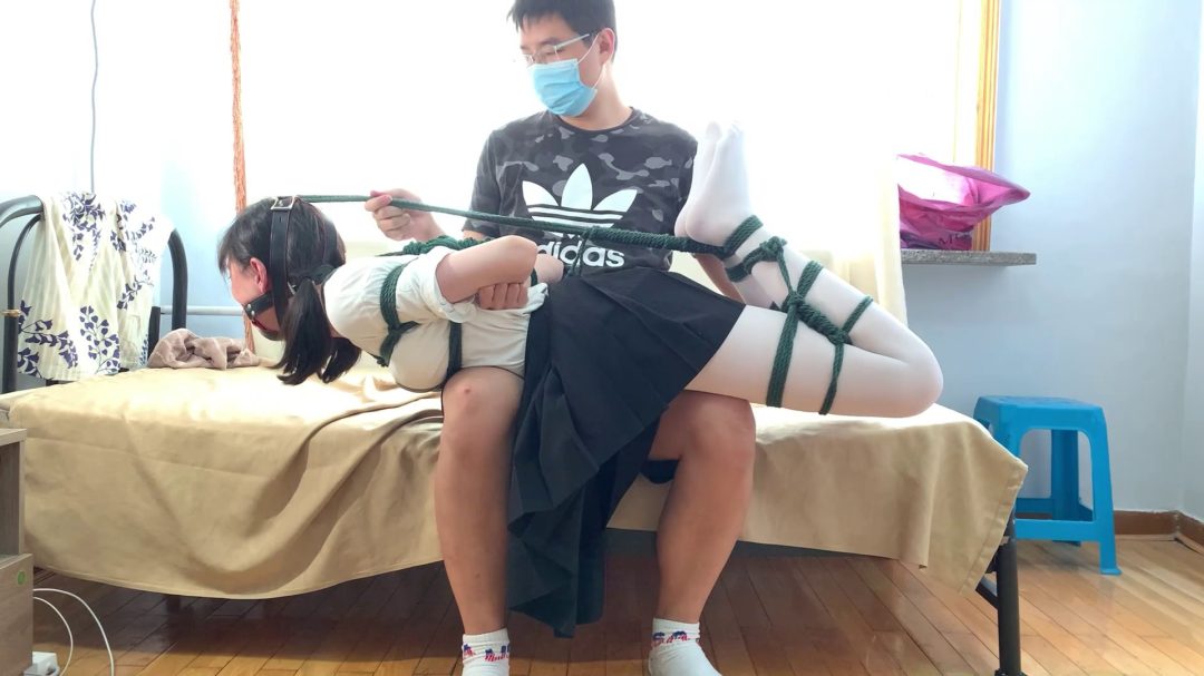 白丝妹妹雨凌 驷马tk 马具口球堵嘴强制抬头 sp-7