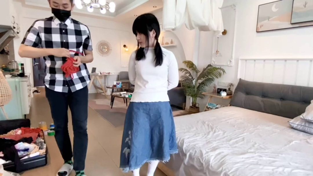 新模小T，第一次来体验绳艺-1