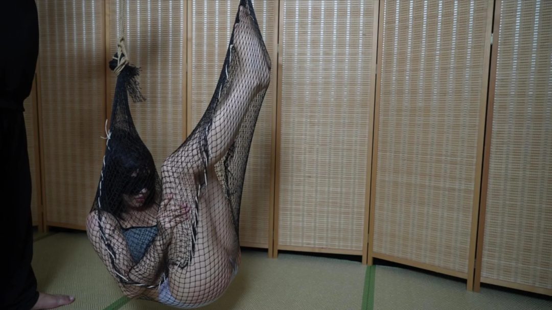 小0-双层洗衣袋束缚挣脱+渔网吊缚-1