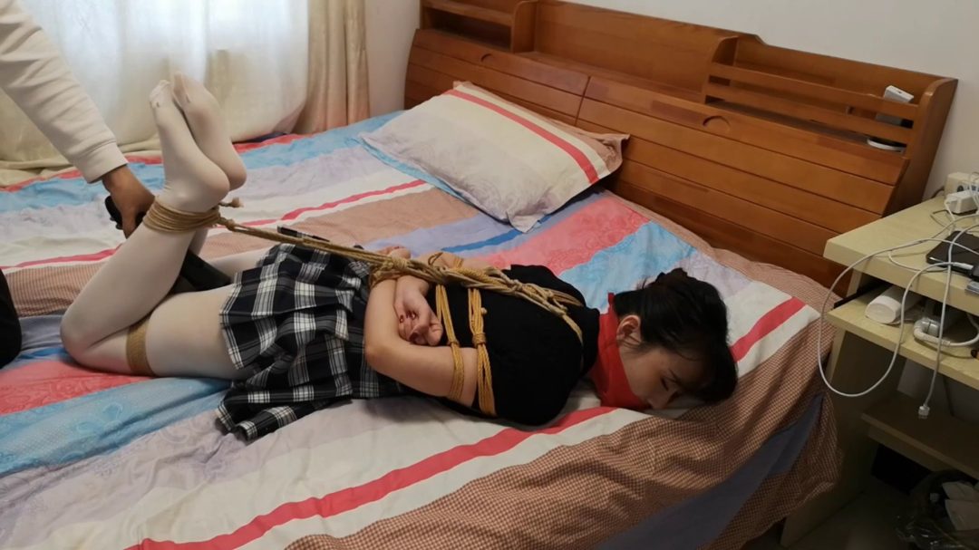 紫依 艰难的午睡-7