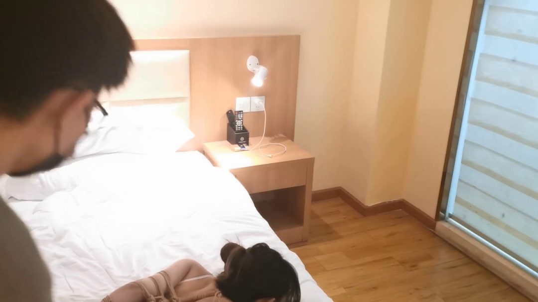 尤涵死库水 强制捆绑直臂驷马-5