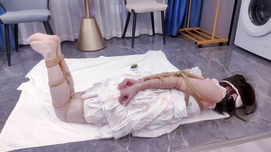 全身紧缚挣扎-5