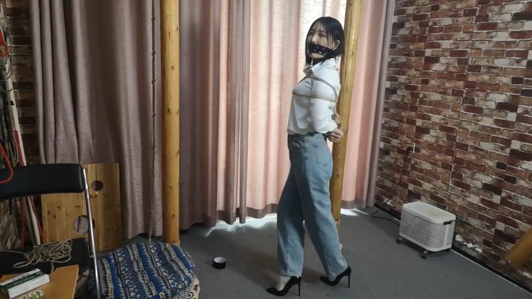 嘉文 被捆绑的牛仔裤-4