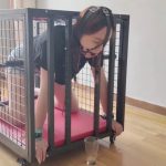 新玩法狗趴式口水囚徒瑶瑶妹，白棉袜铁笼囚禁，口水爆量无法控制