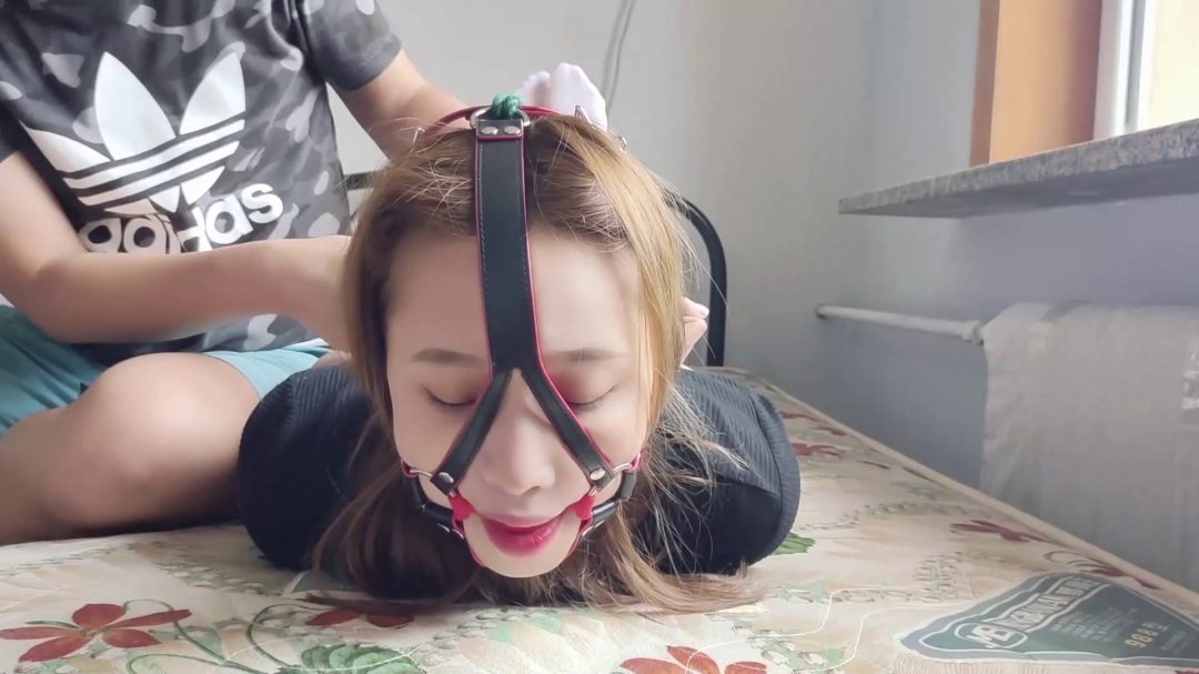 佳岚 堵嘴 驷马放置 口水直流-3