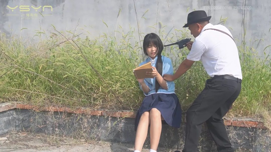 【青春的火焰】五四装女孩被抓刑讯逼供老虎凳打挠蜡烛烧烫脚心驷马紧敷晕死刑场五花大绑枪决-4