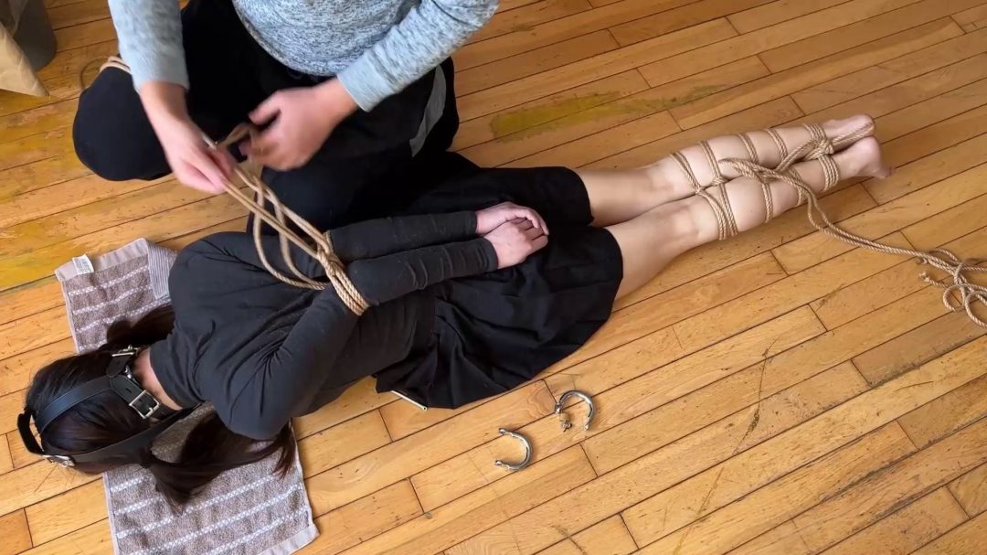 极限并肘上铐驷马，超级抬头严厉堵嘴-8