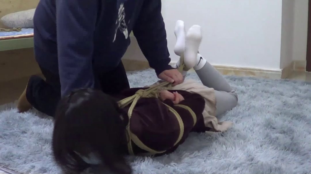 雨涵妹妹 主动请绳缚身 白袜交叉驷马-7