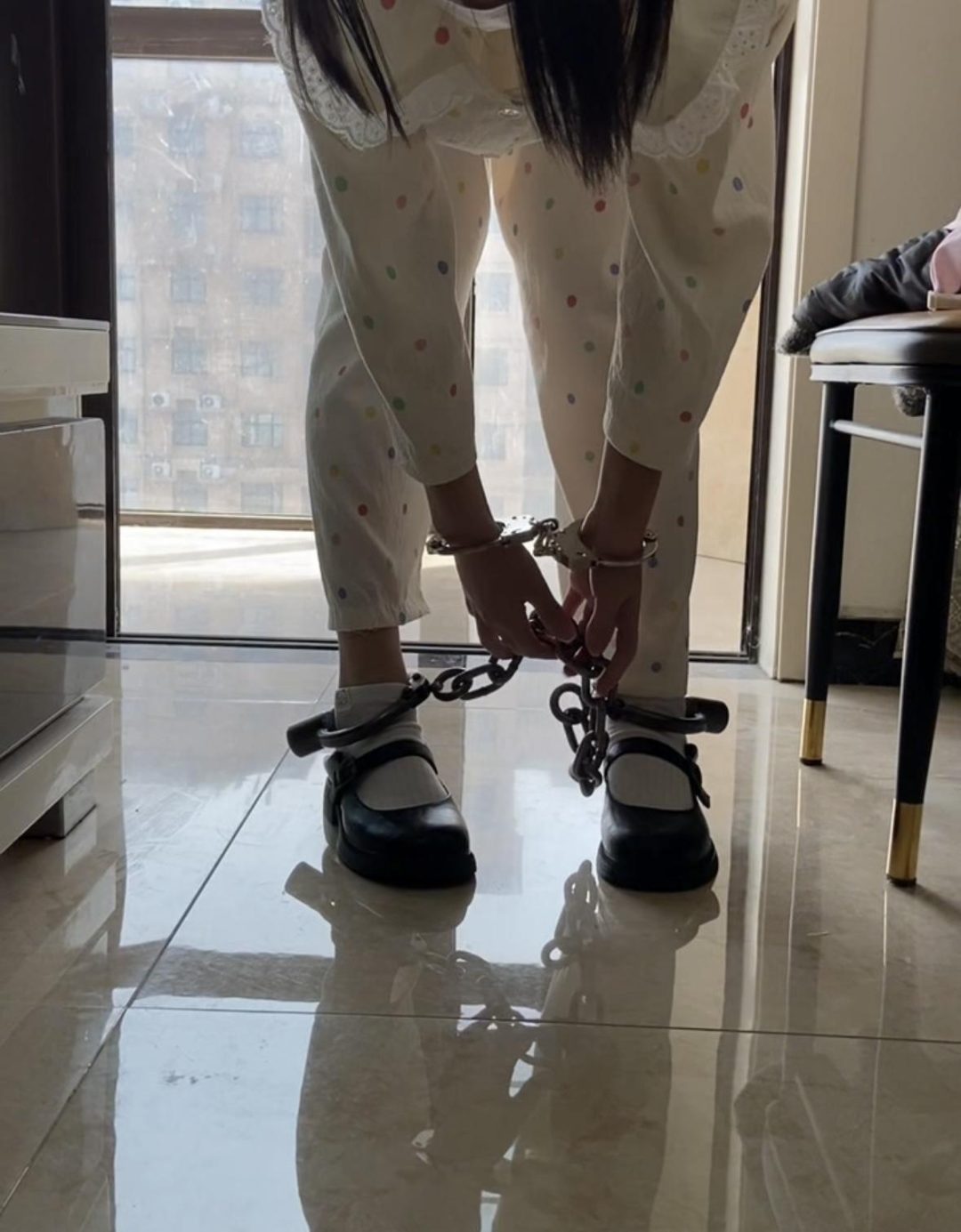 19岁不良少女的镣铐日常-4