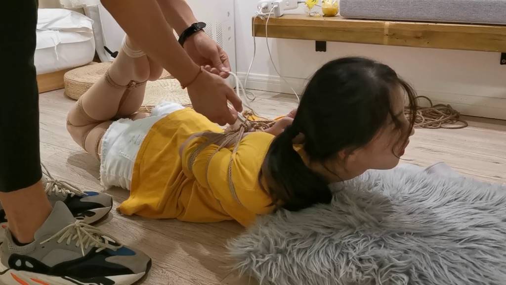 莞尔极限后手驷马口水盛宴-7