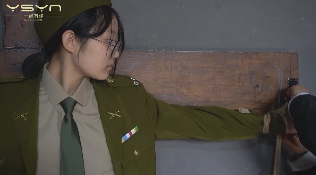 【军统之花的劫难】高手缚 中式五花 日式反绑 老虎凳 职业 手铐脚铐 脚镣 十字架 挠痒 木桩 皮鞭 棉袜 长筒靴 鞭打-10