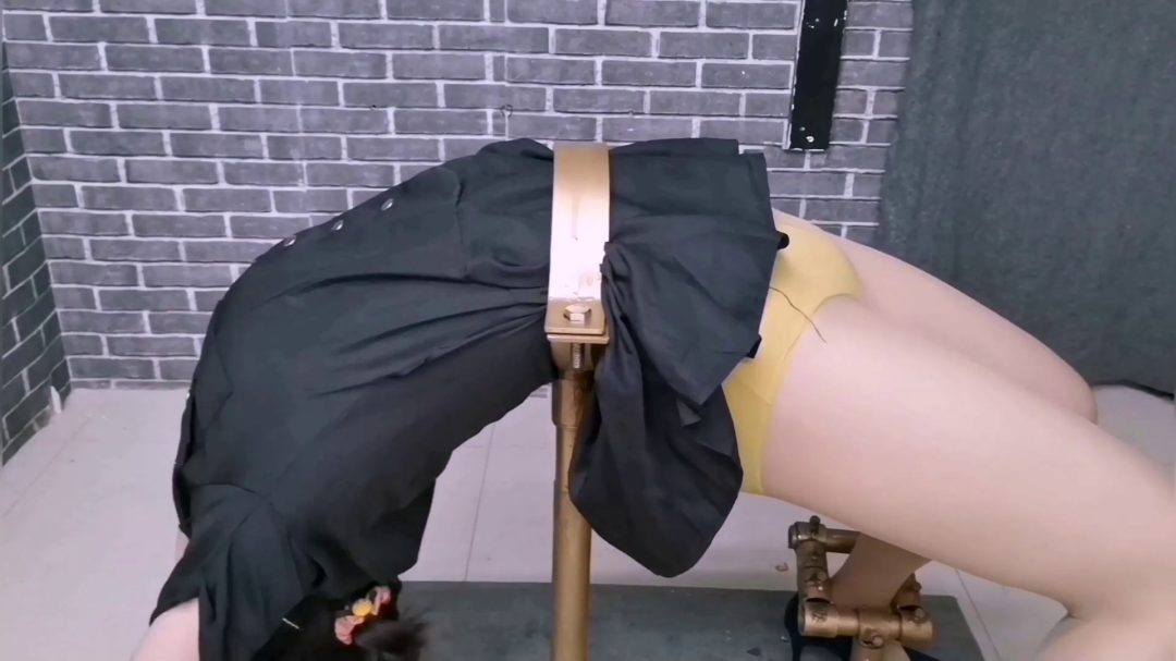 柔柔后弯腰K9架紧固-2