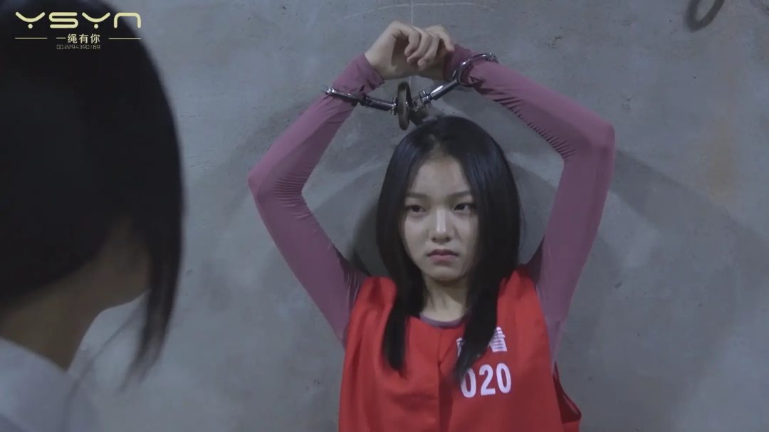 定转公【新凋落红尘】杀人入狱拒不交代被铐吊在墙上戴着重镣来到伤人现场逃跑未果戴土铐劳动工字镣判无期-5