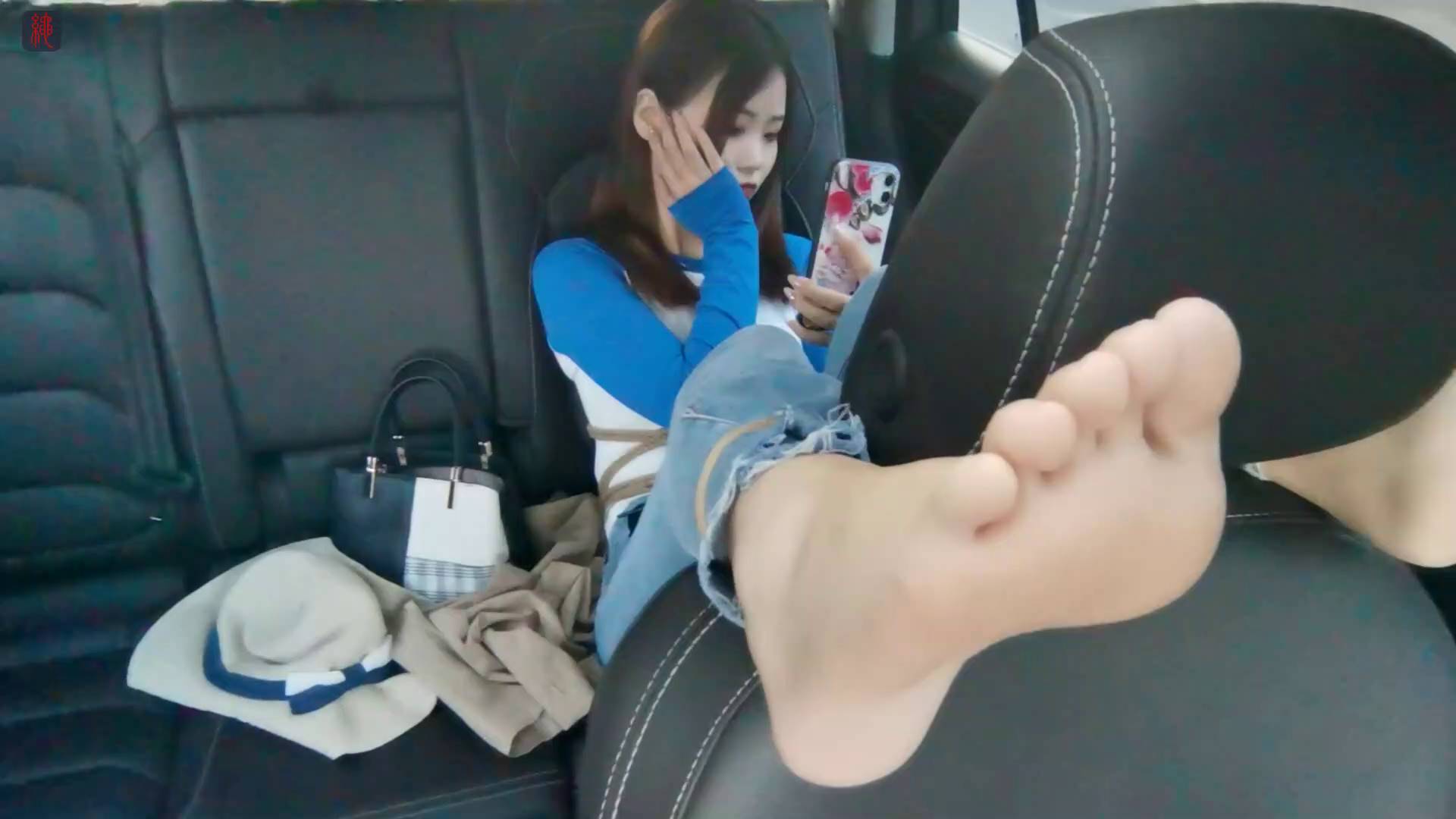 0b42e5d99feea632d7e0d2d9d1457c30