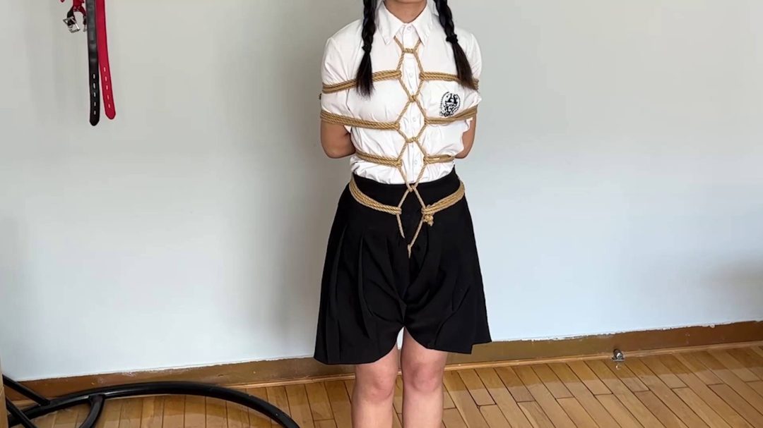 美少女超狠龟甲蛇缚驷马-3