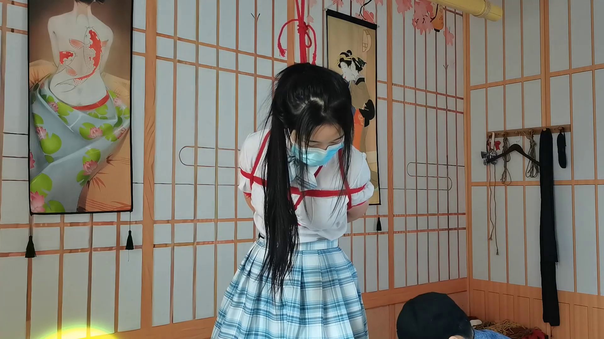 宋思琪初次体验绳艺