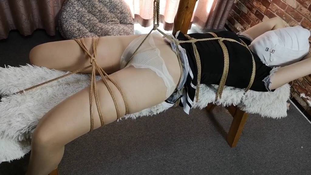 绷带 包头 凳子上的放置-7