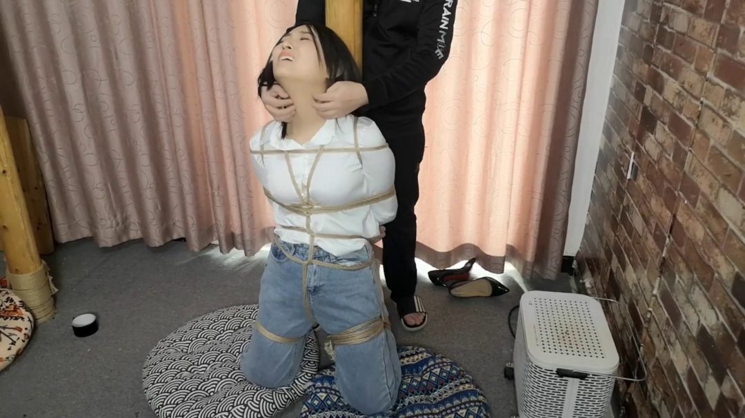 嘉文 被捆绑的牛仔裤-8