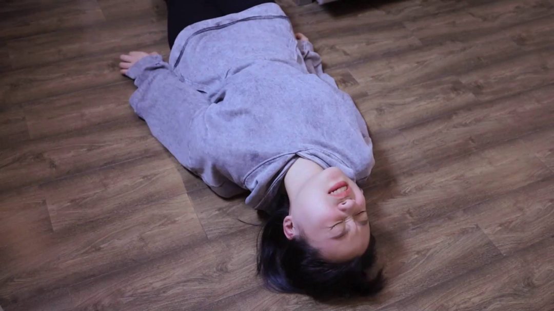 原创定拍 After Theft 三个女孩的争斗-8