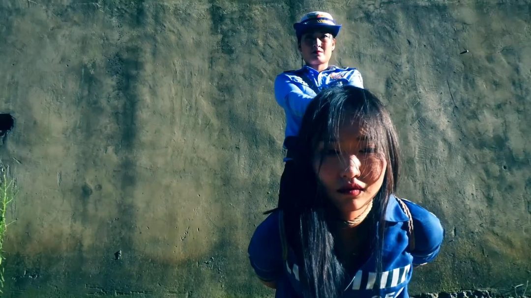 定拍转公映《致命的诱惑》下集 被反吊一夜后认罪伏法被判死刑上死铐五花大绑押赴刑场执行枪决-8