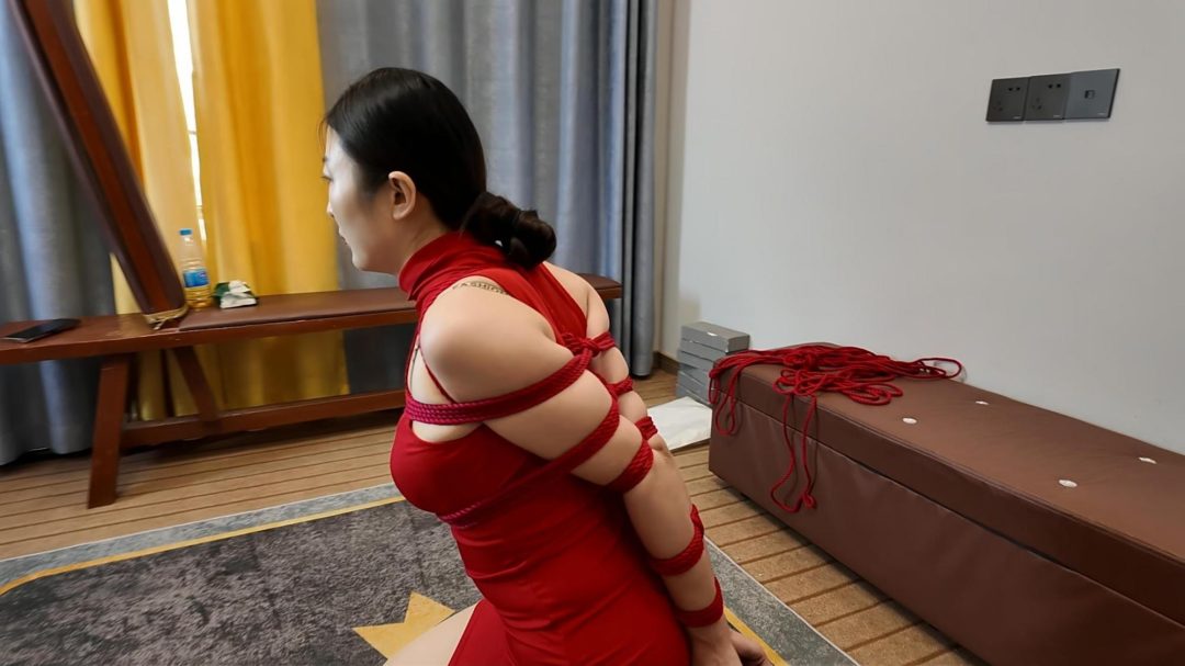 佳佳红衣红绳直臂紧缚-4