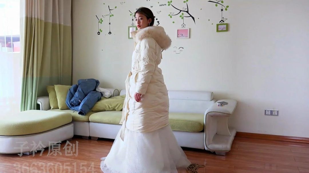 定拍欢欢 婚纱羽绒服捆绑丝巾蒙眼堵嘴挣扎-6