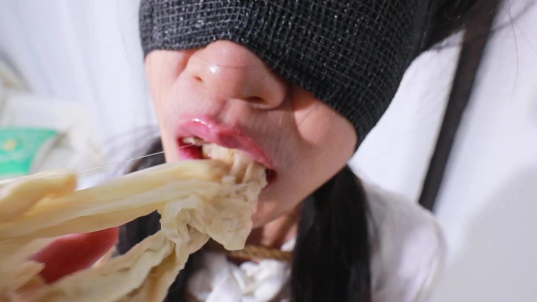 【皆非】《驯化成奴》将货物一步步驯化成听话的奴仆（会放电羞耻口水 鞭子抽打 抚摸蹂躏|股绳拉扯|跪式教育|丝袜堵嘴|绷带封嘴|口球|驷马紧缚）-3