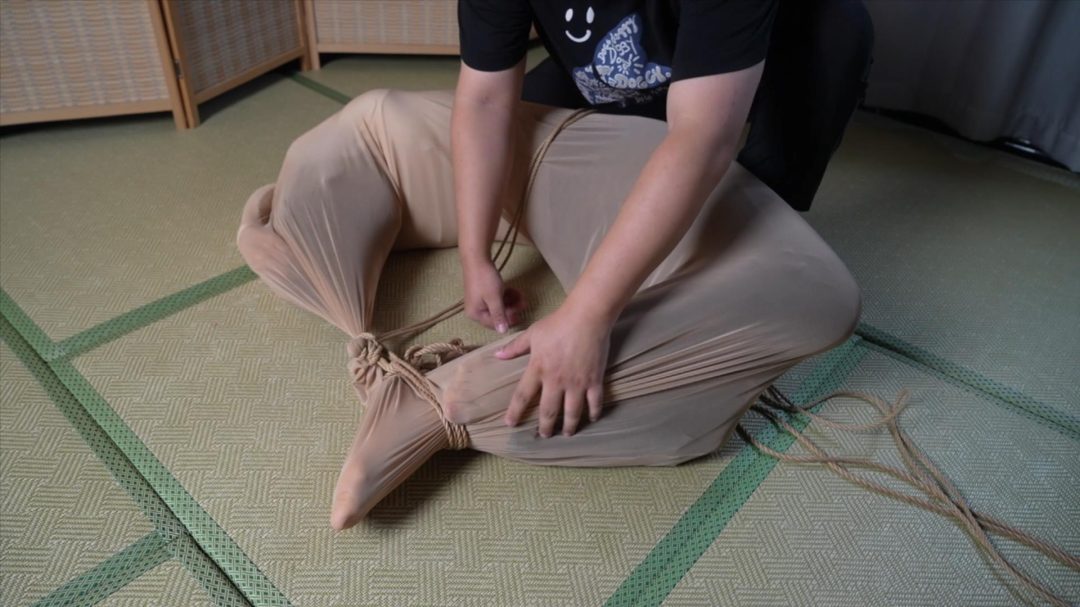 小0-空中瑜伽网纱能玩出什么驷马效果？-3