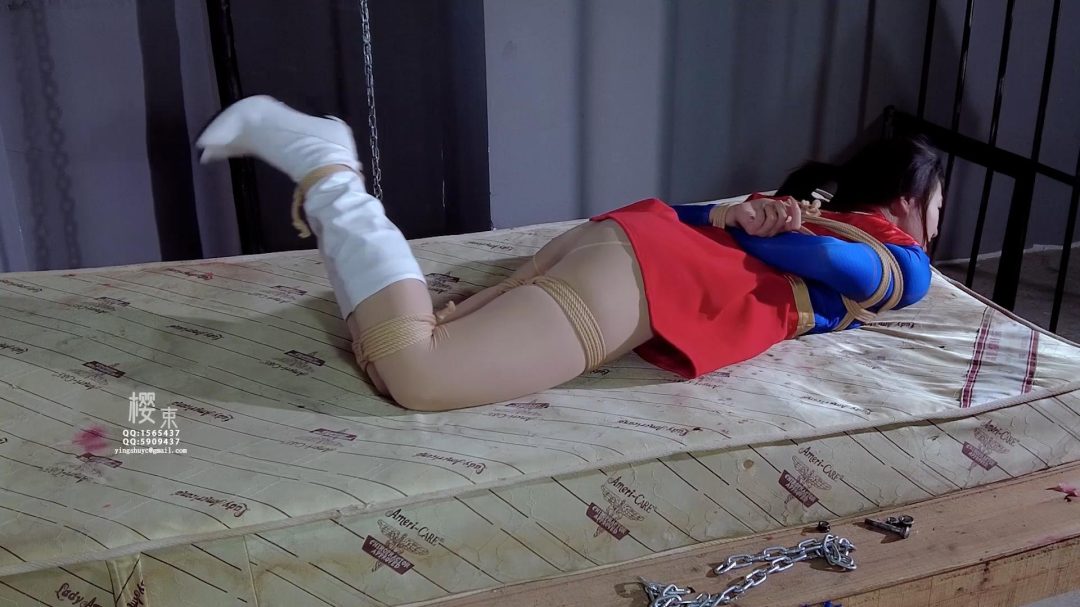【樱束原创】《被困女超人》定拍转公映！女超人掉入仇敌陷阱失去超能力被捆绑堵嘴囚禁！她只能凭借自己的蛮力用尽浑身解数自我解救....-6