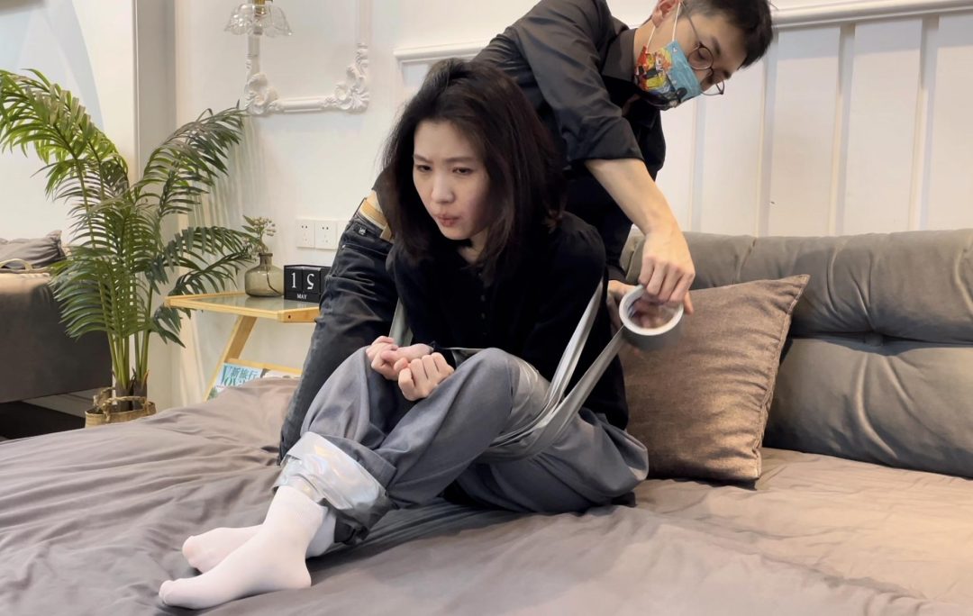 【缚艺录】【小圆】白袜、驷马、勒嘴+封嘴-2