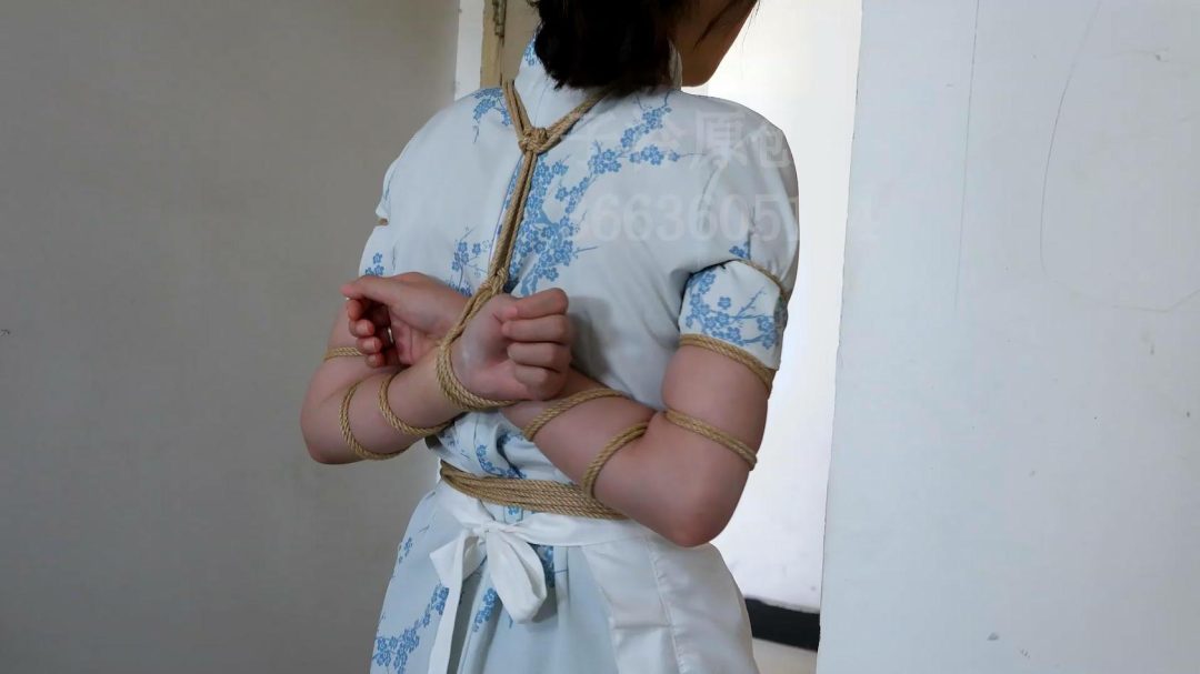 五花口球脚镣楼道放置-4