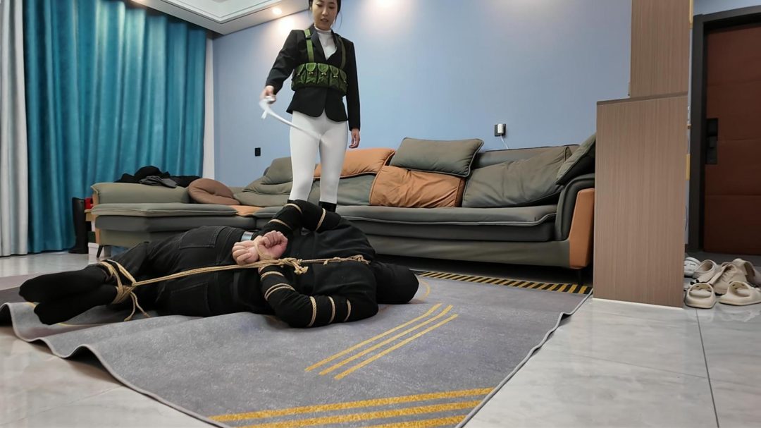 抓小偷之小韩姐妹花-11