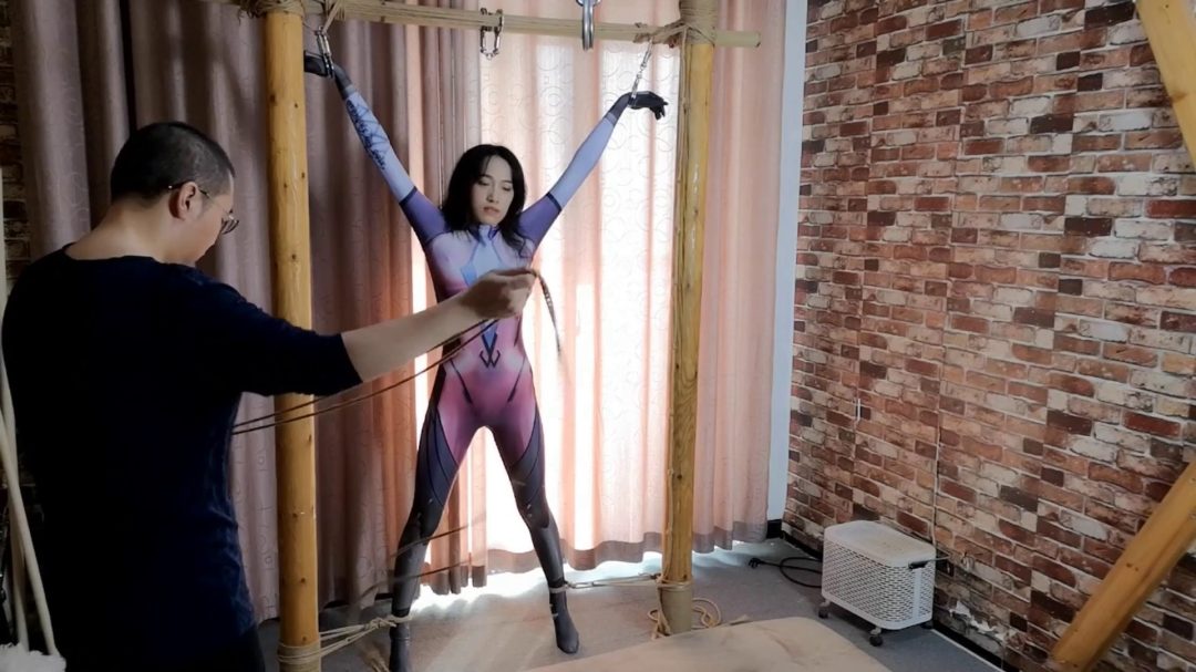 雅熙 女侠的极限四肢固定-3