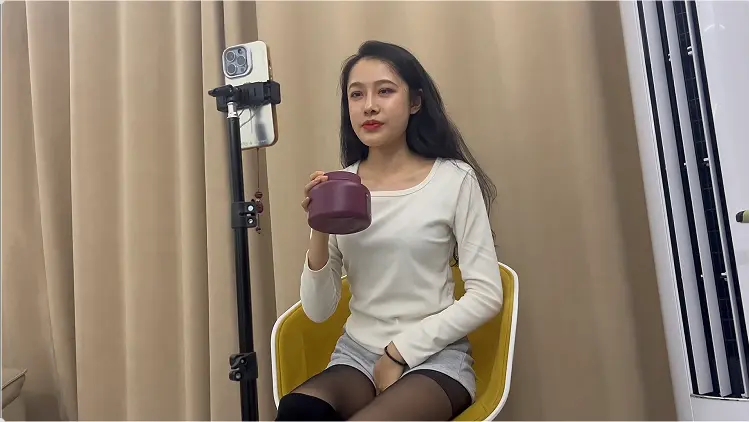 《密语定制》反差御姐与甜妹（相互争斗）-6