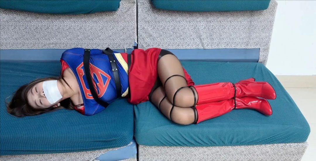 尤物收藏夹·菜菜·女超人失去力量之后-5