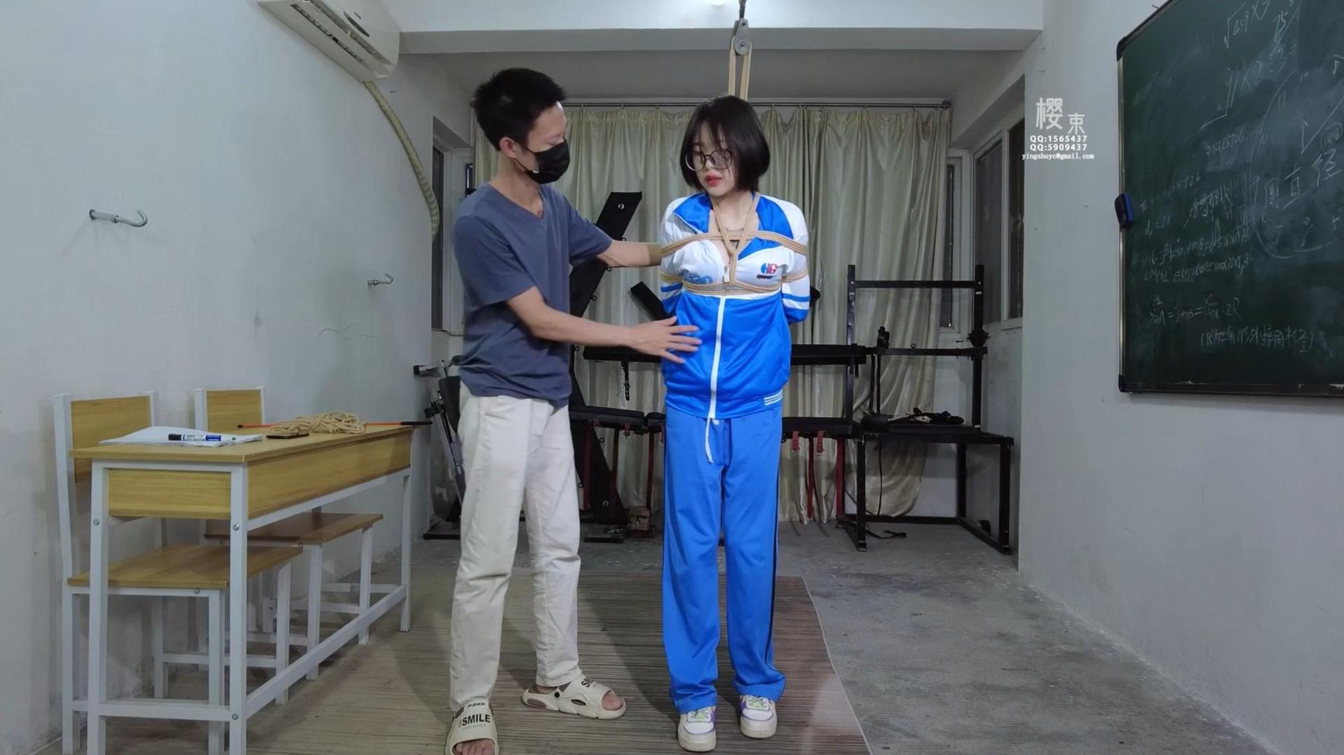 135b733efefd7019d6b35915e399f49e