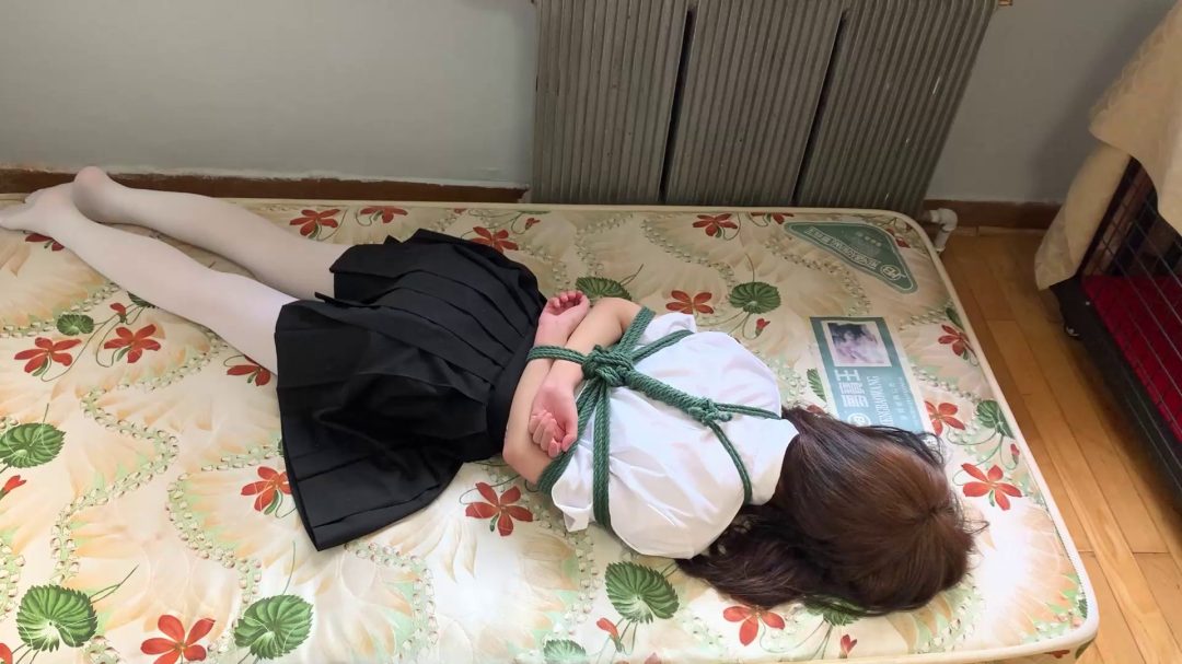 小婉试镜日式驷马-8