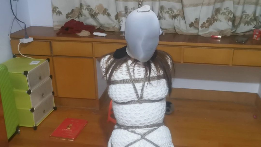 午夜邂逅、（双丝白袜+白网袜、悬吊、立驷马、电脚心、反复循环嗨到虚脱）-5