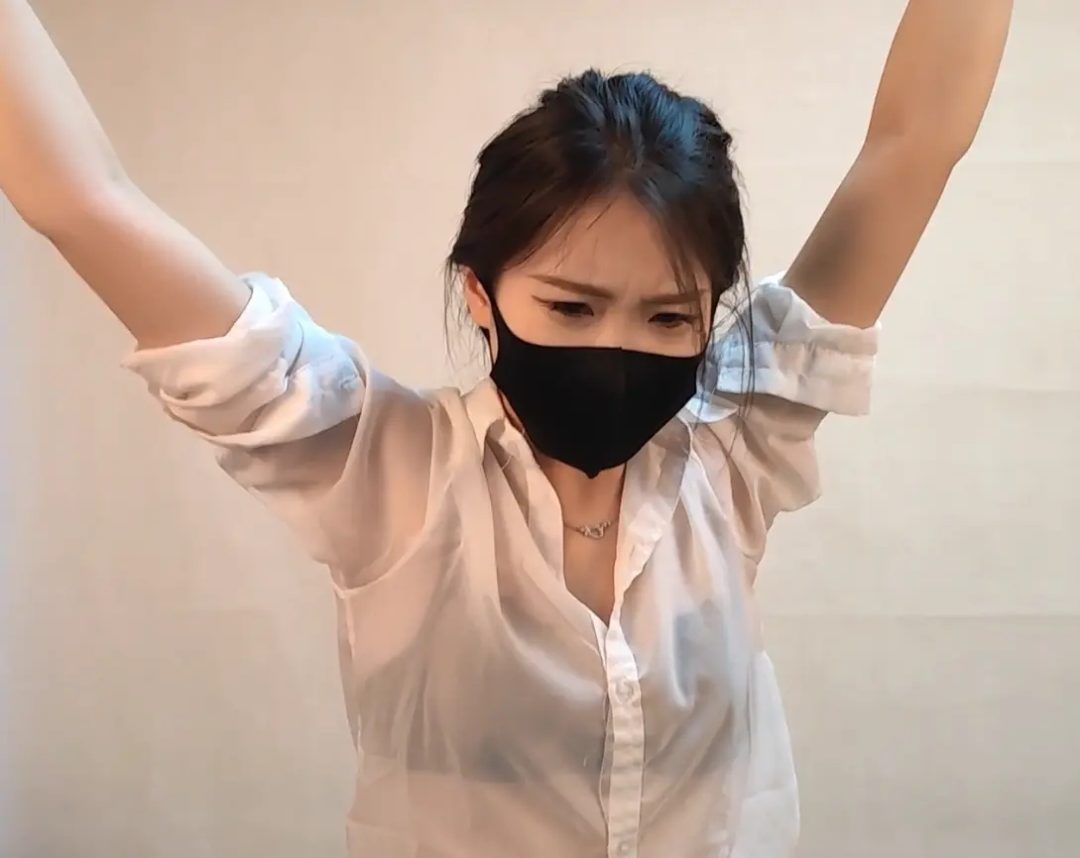 白领 大厅四肢固定吊-3