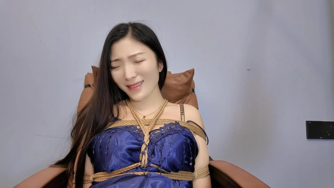 女N佳佳的故事1-5