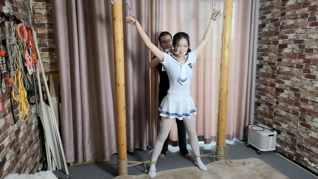 白色水手服 镣铐固定-4