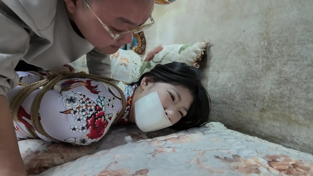 尤物收藏夹·婧伊·借钱不还会被绑哦-12