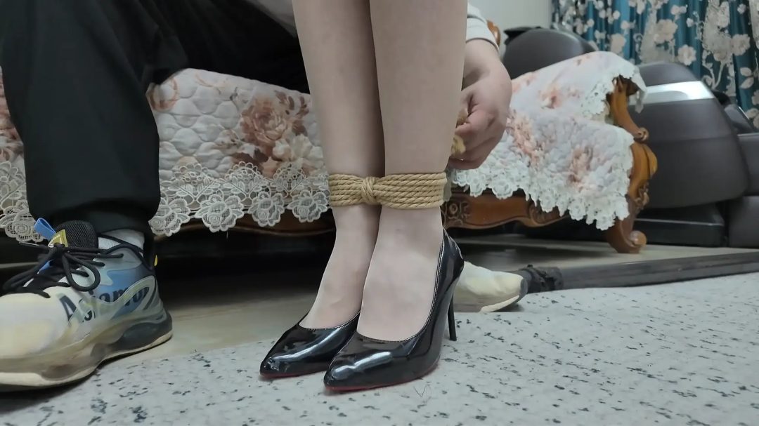 尤物收藏夹·婧伊·借钱不还会被绑哦-4