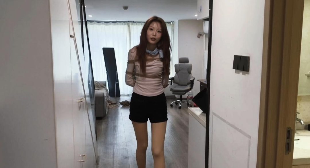 【禾一原创】《闯入者》175大长腿 极品身材 柔韧性很好 脚也很好看-9