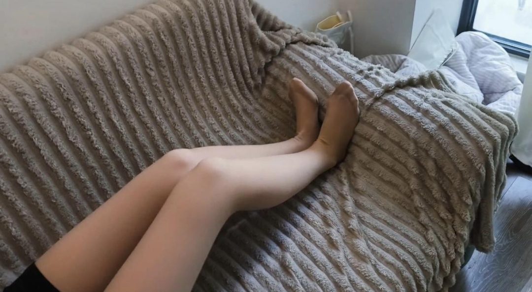 【禾一原创】《闯入者》175大长腿 极品身材 柔韧性很好 脚也很好看-4