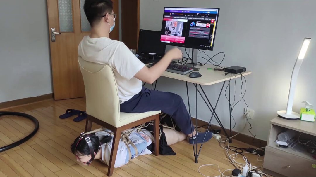 小悦驷马分腿超紧缚-5