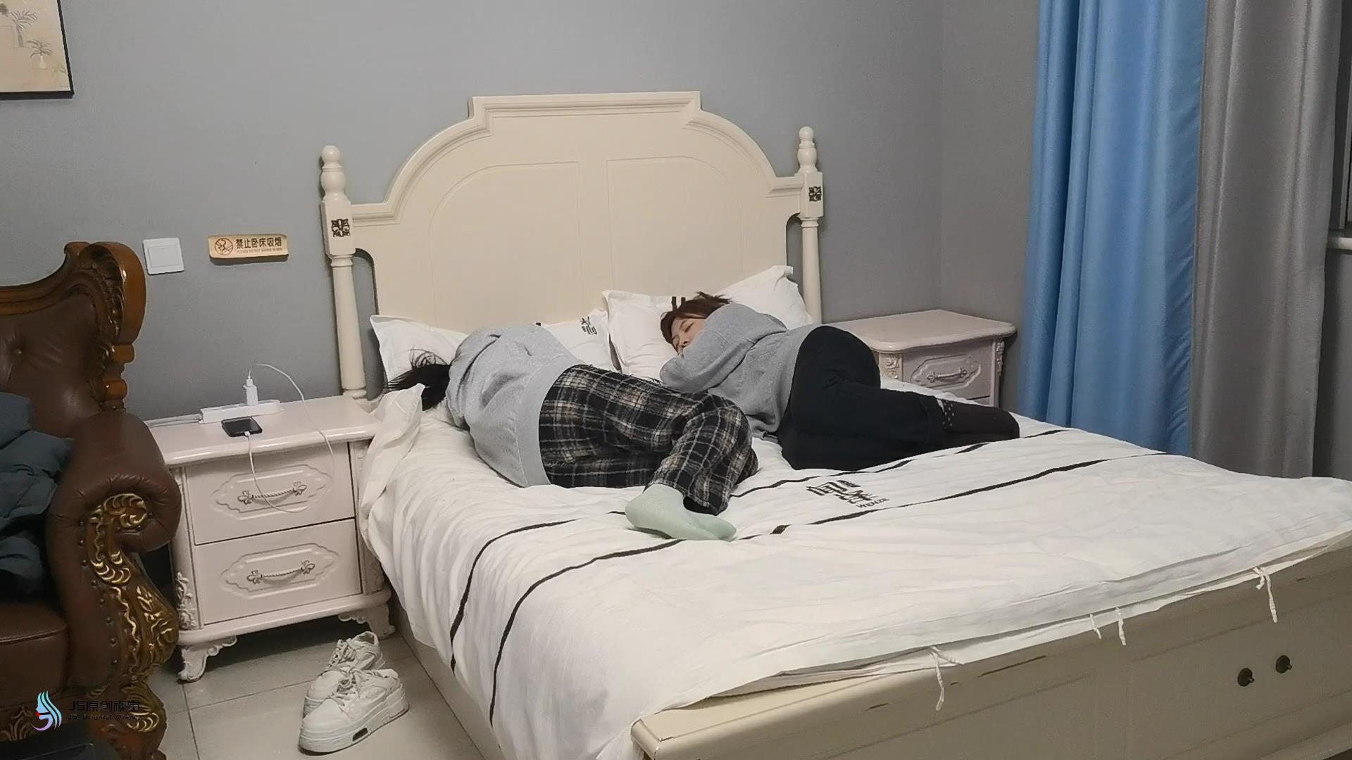 1c7c28f7757f468564f46cfac1d6b1fe