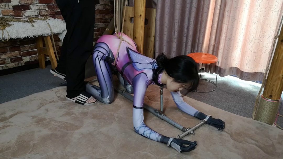 雅熙 神奇女侠 跪趴器-2