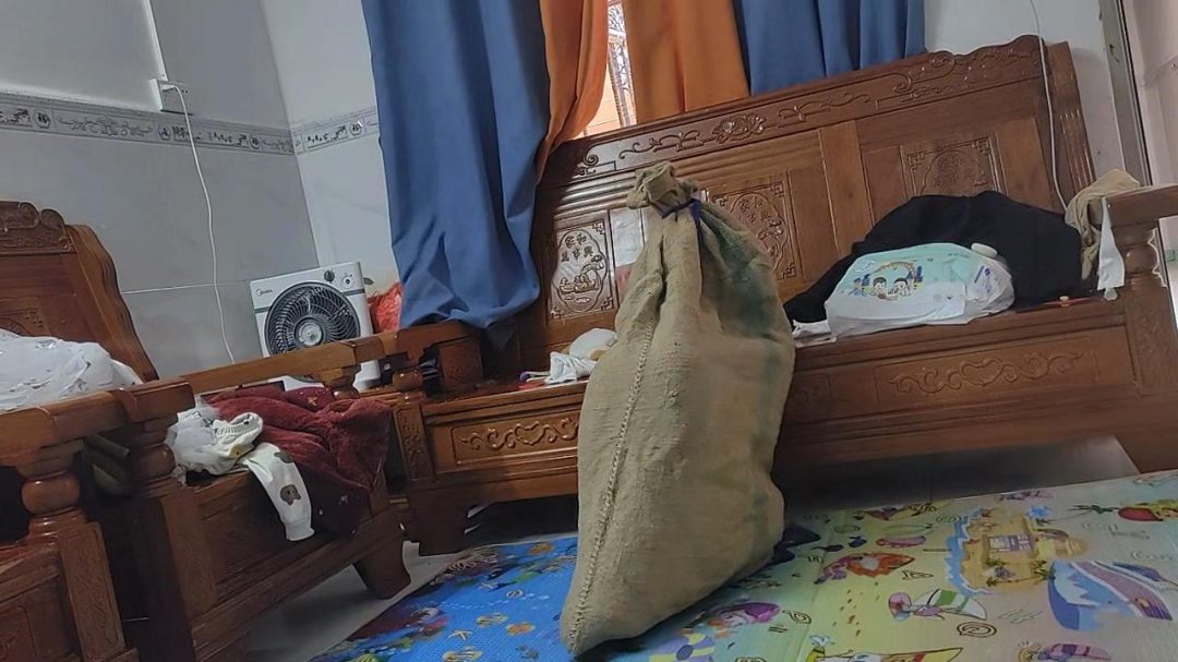 闺蜜—丝袜全包装进麻袋-4